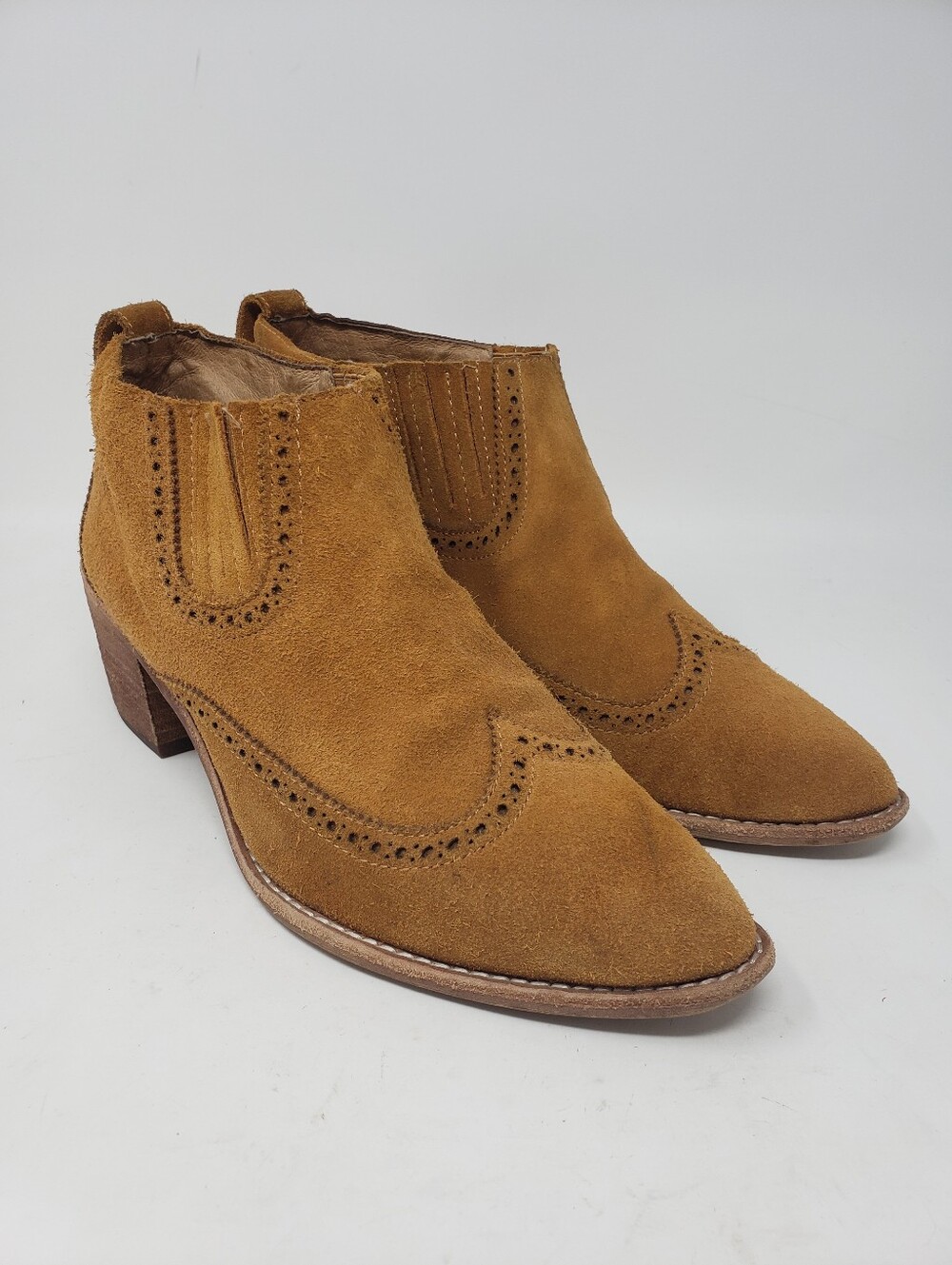 Madewell Suede Grayson Brogue Chelsea Booties Tan Size 9.5